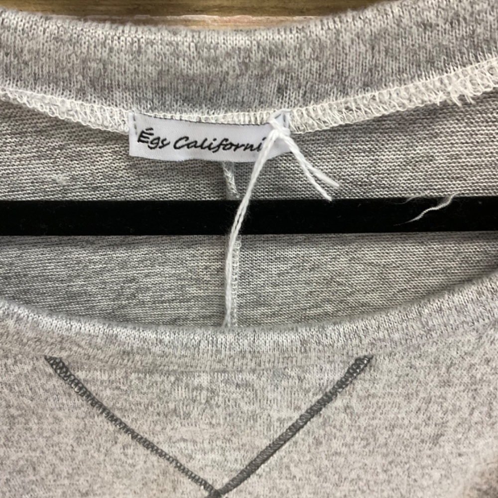 Oversized Raglan Top - Picture 2 of 4